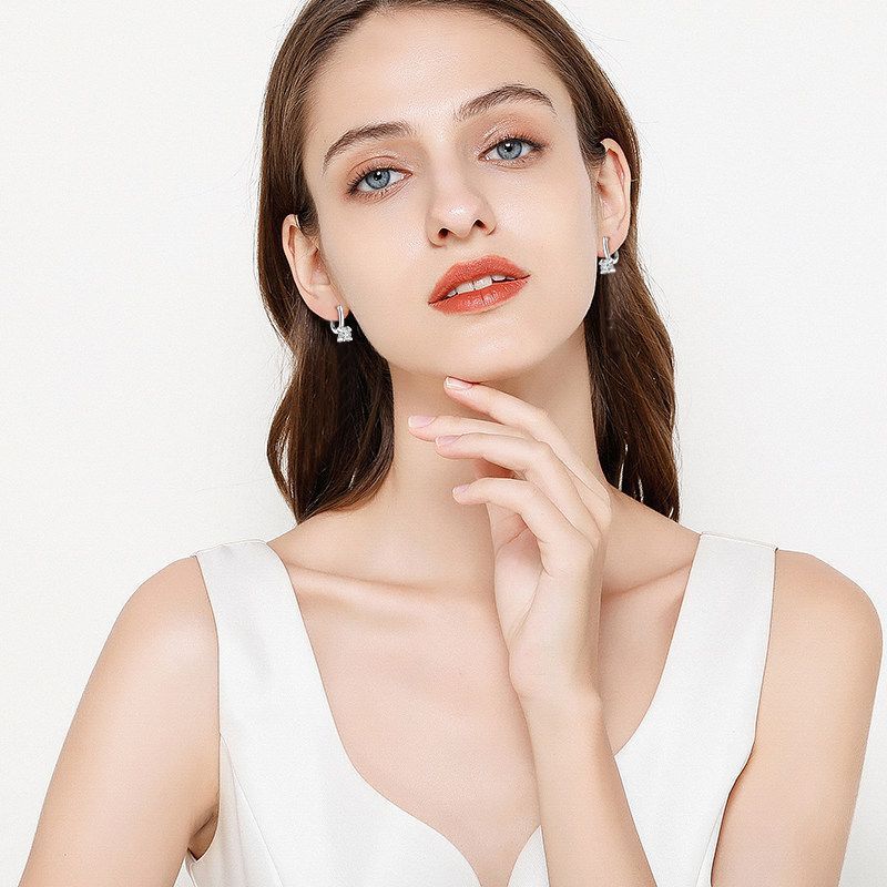 s925 Sterling Silver Moissanite Lab Grown Diamond Earrings - BodycoutureeEarringsCJ dropshippingBodycoutureeCJST198299301AZCJST198299301AZWhite925 Silvers925 Sterling Silver Moissanite Lab Grown Diamond Earrings - Bodycouturee