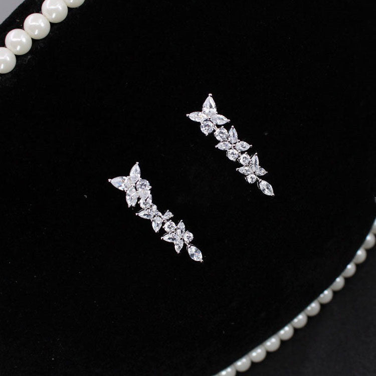 18k White Gold Moissanite Diamond Earrings - BodycoutureeEarringsCJ dropshippingBodycoutureeCJLX180669301AZCJLX180669301AZSilver18k White Gold Moissanite Diamond Earrings - Bodycouturee