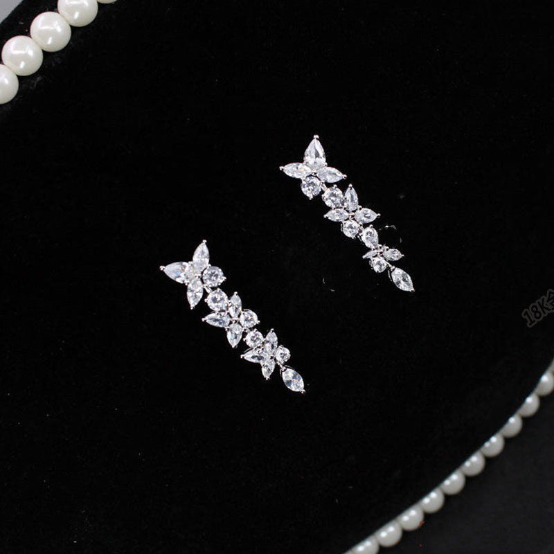 18k White Gold Moissanite Diamond Earrings - BodycoutureeEarringsCJ dropshippingBodycoutureeCJLX180669301AZCJLX180669301AZSilver18k White Gold Moissanite Diamond Earrings - Bodycouturee