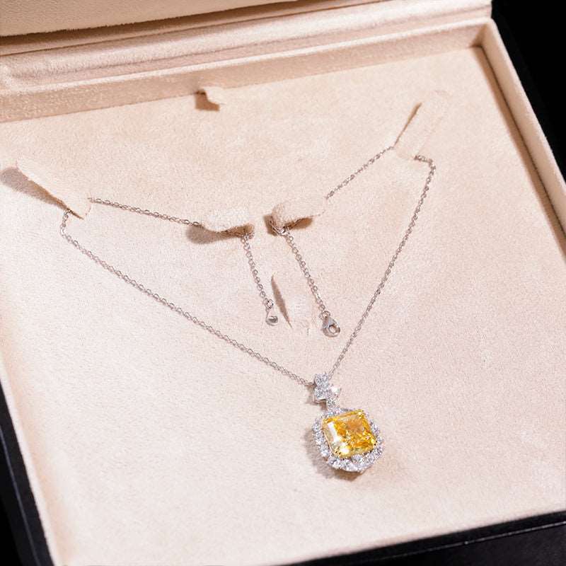 925 Sterling Silver Moissanite Round Yellow Gemstone Diamond Necklace - BodycoutureeNecklaceCJ dropshippingBodycoutureeCJLX149239501AZCJLX149239501AZNecklaceWomen's Light Luxury 925 Sterling Silver Moissanite Diamond Necklace - Bodycouturee