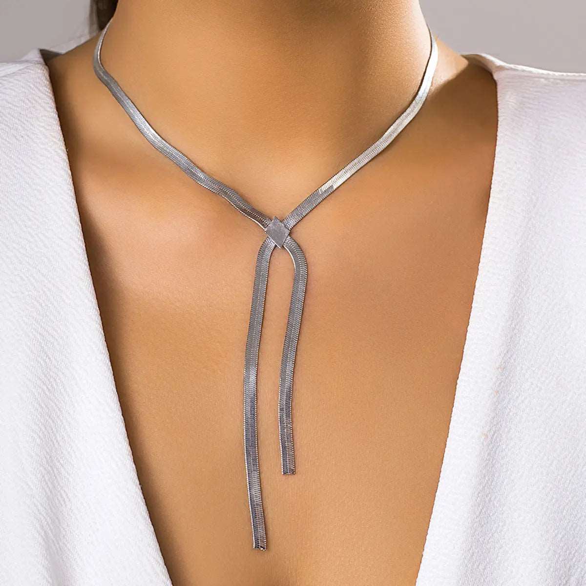 Women's Snake Bones Chain - BodycoutureeJewelryCJ dropshippingBodycoutureeCJLX201092706FUCJLX201092706FU03 White K5580Women's Snake Bones Chain - BodyCouturee